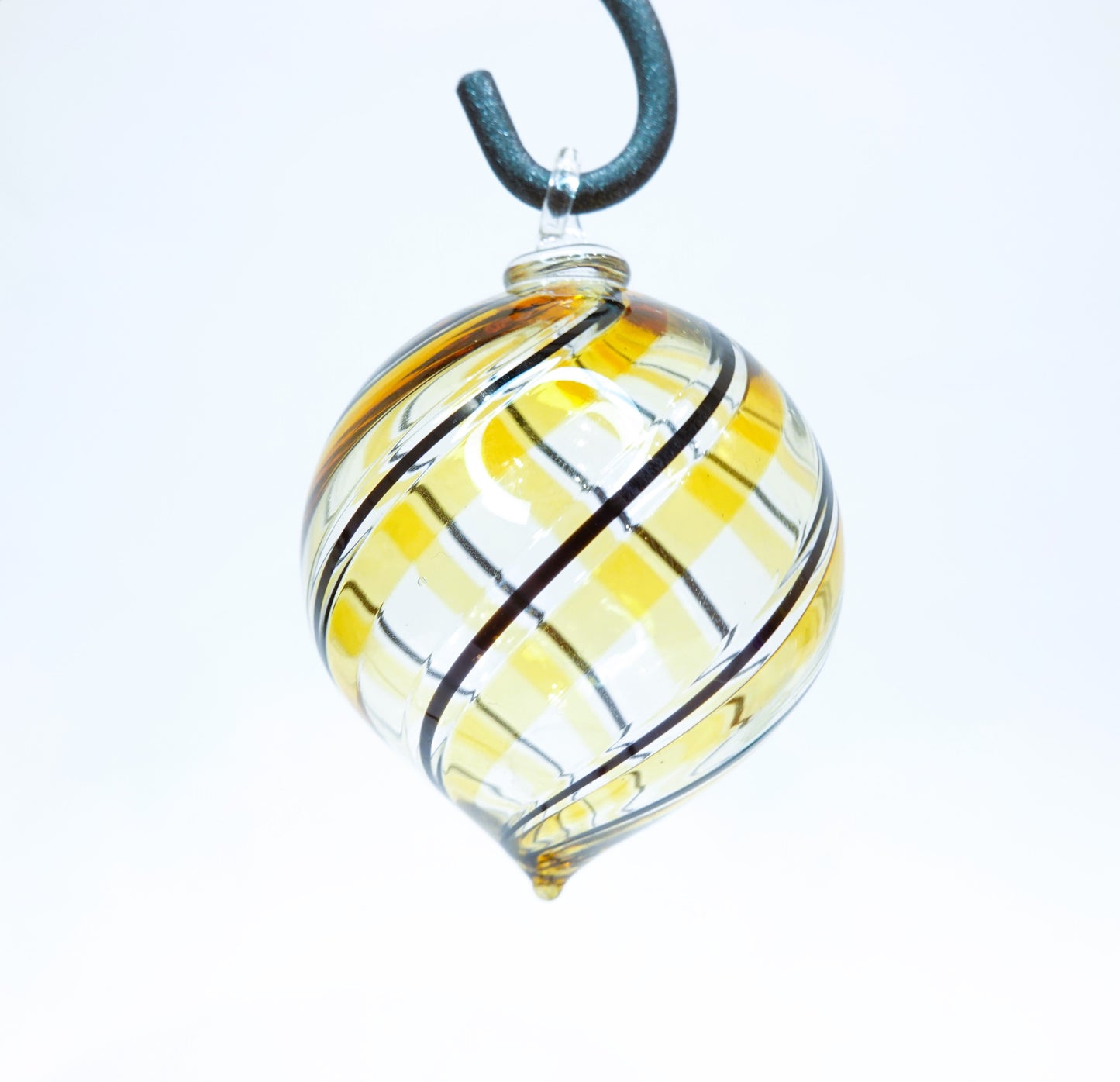 Blown Murano glass balls with filigree or canne technique