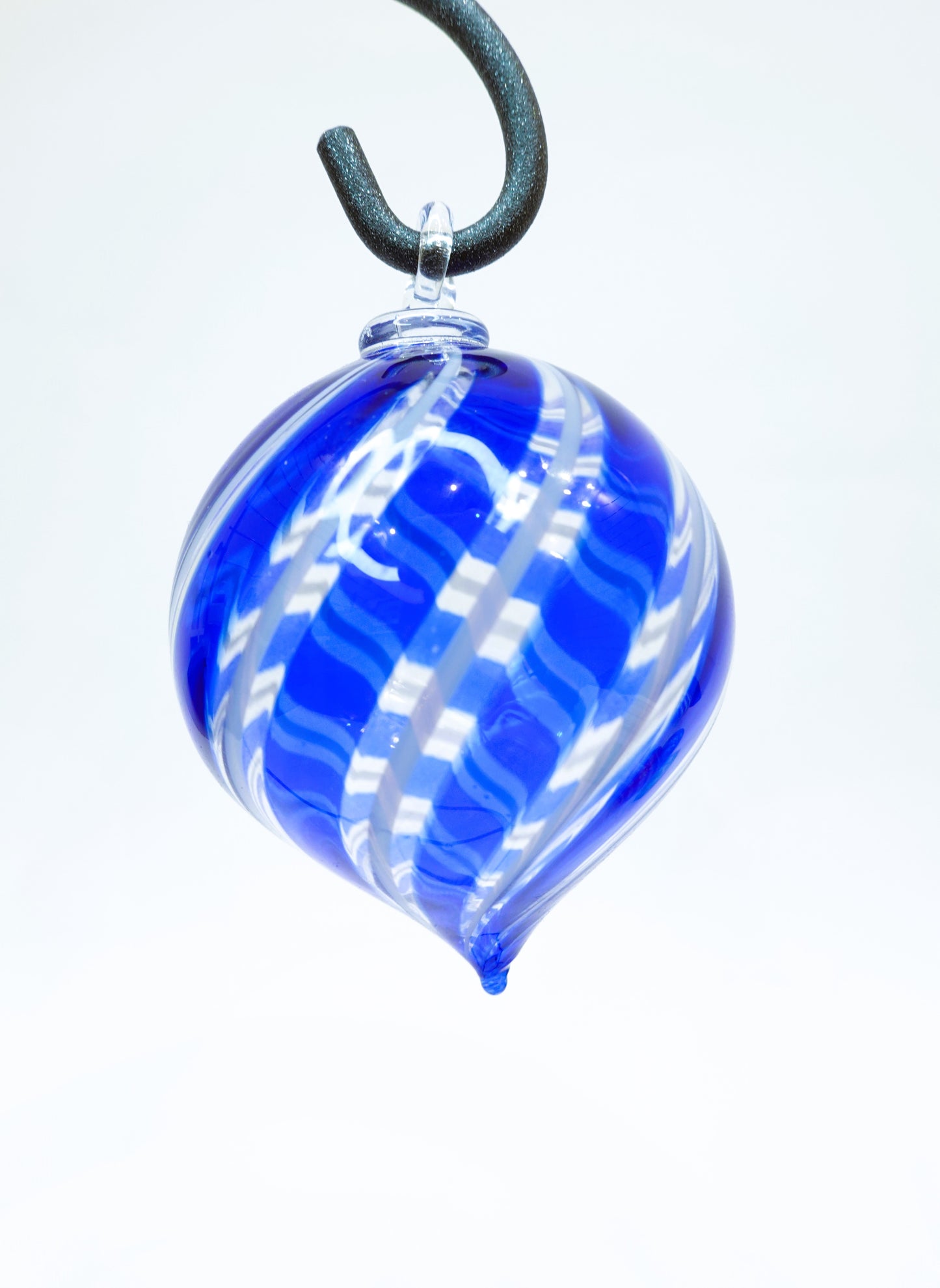 Blown Murano glass balls with filigree or canne technique