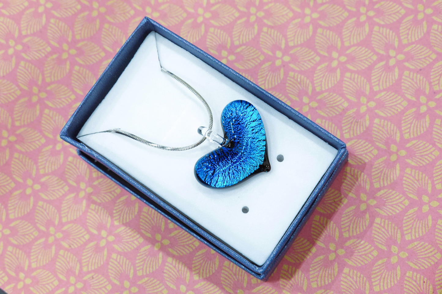 Heart Necklace in Submerged Murano Glass and Silver Leaf